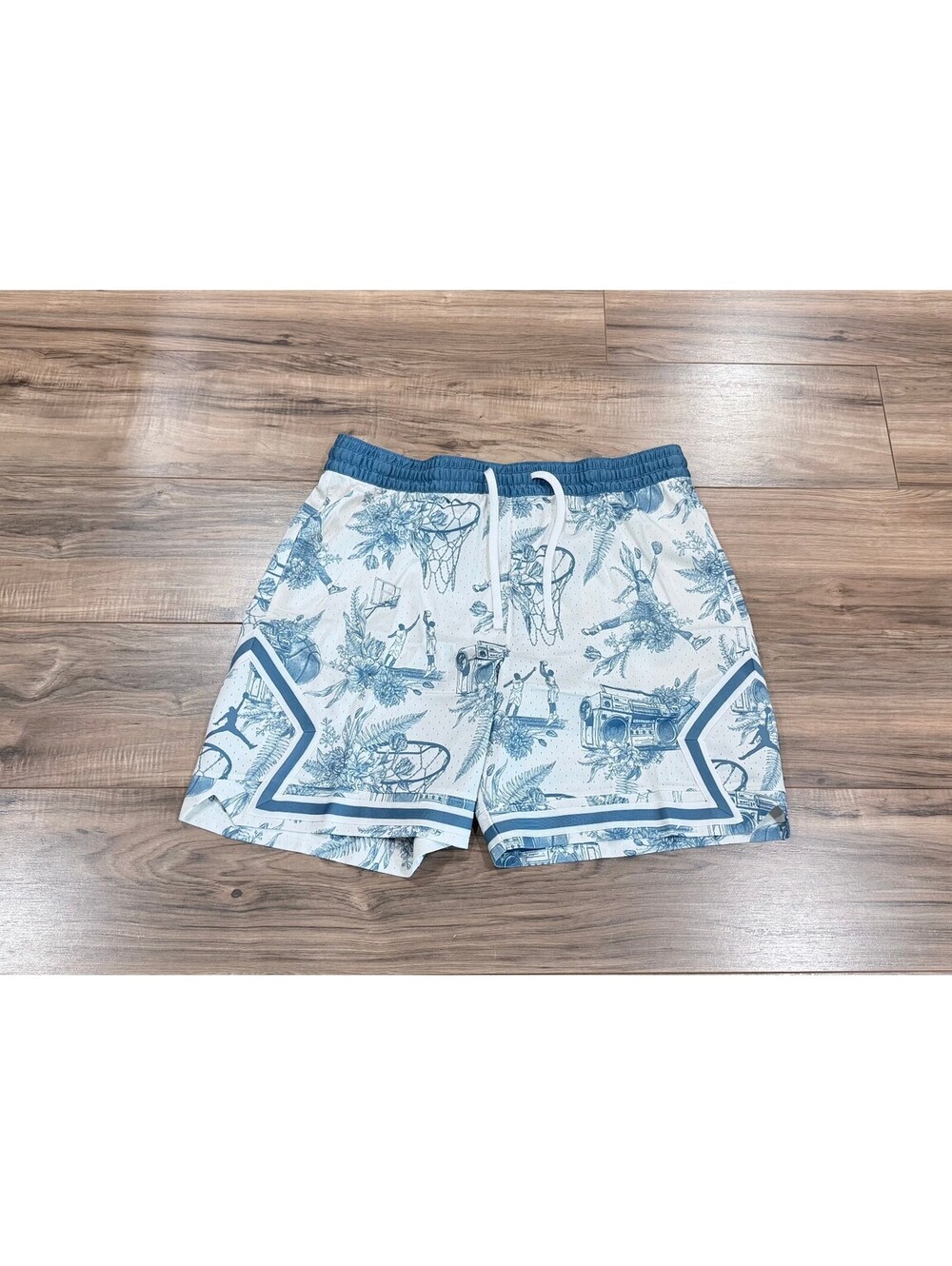 Jordan Sport Men's Dri-FIT Printed Diamond Shorts